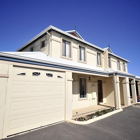 Palm Beach Manor Rockingham Luaran gambar